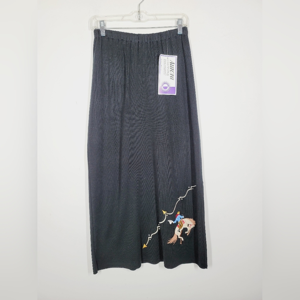 NWT AURORA WESTERN EMBROIDERED SKIRT, SIZE MEDIUM